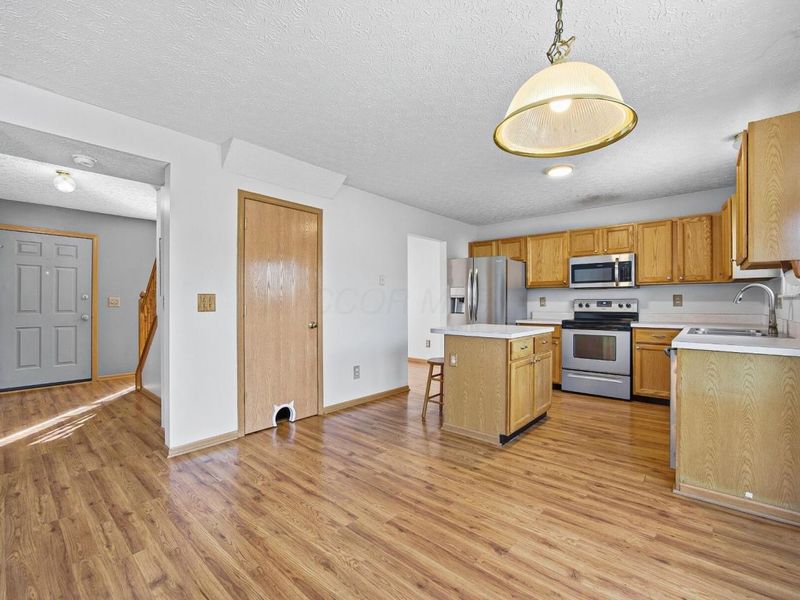 9152 Longstone Drive, Lewis Center, OH 43035 Photo 7