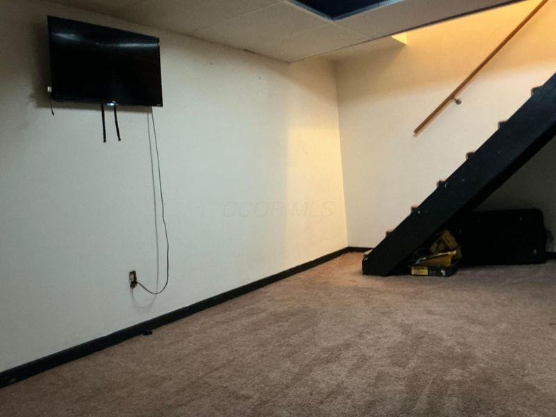 129 Beacon Run W, Unit 21C, Columbus, OH 43228 Photo 14