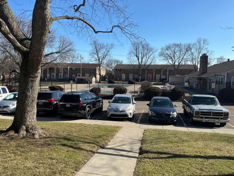 129 Beacon Run W, Unit 21C, Columbus, OH 43228 Photo 18