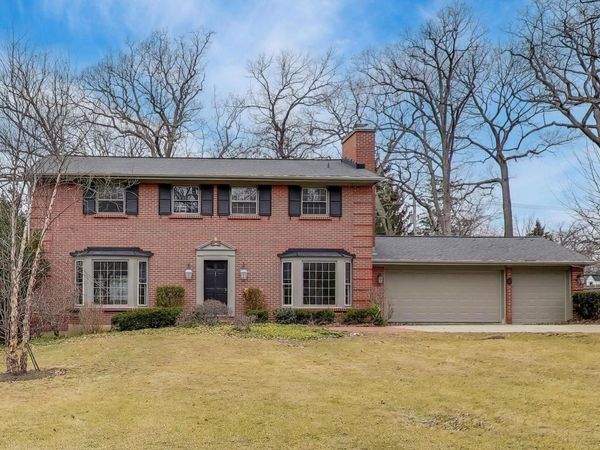 948 S Green Bay Road, Lake Forest, IL 60045