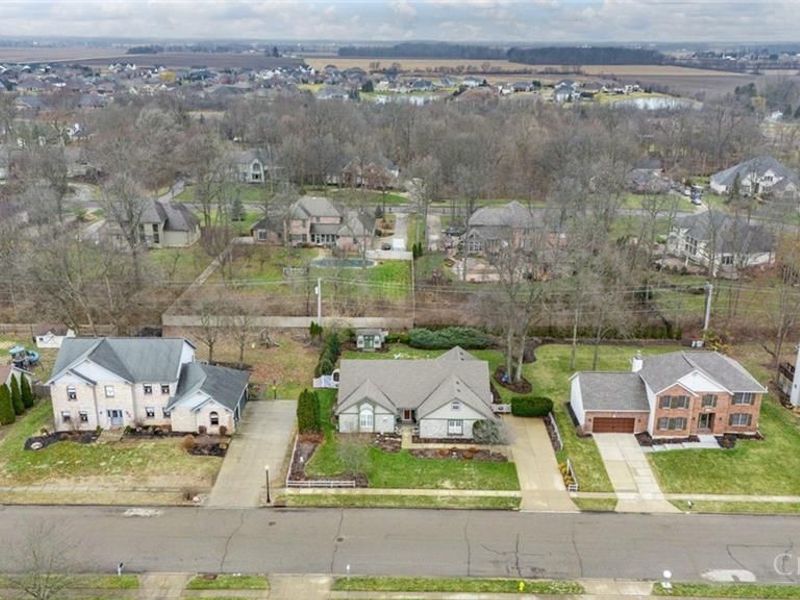 735 Chaucer Lane, Tipp City, OH 45371 Photo 48