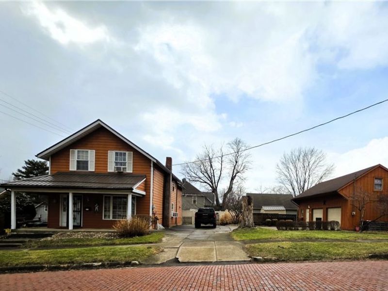 4 N Butler Avenue, Niles, OH 44446 Photo 1