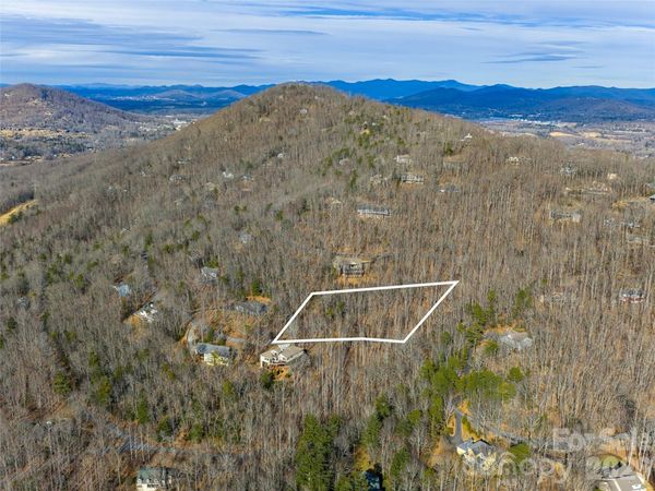 40 Cedar Drive , Mills River, NC 28759