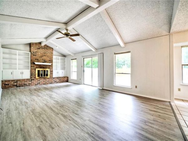 1509 Sagebrush DR, Round Rock, TX 78681