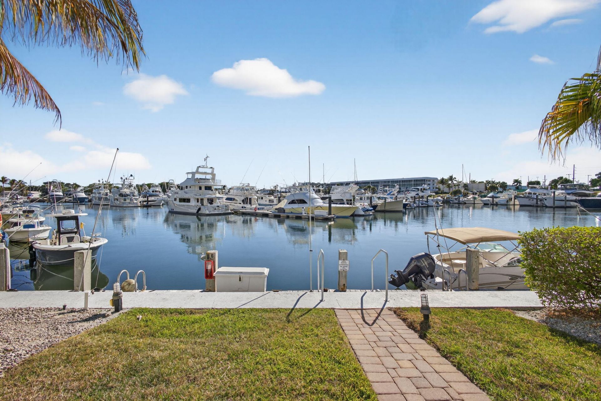 21 Yacht Club Drive, Unit 505, North Palm Beach, FL 33408 Photo