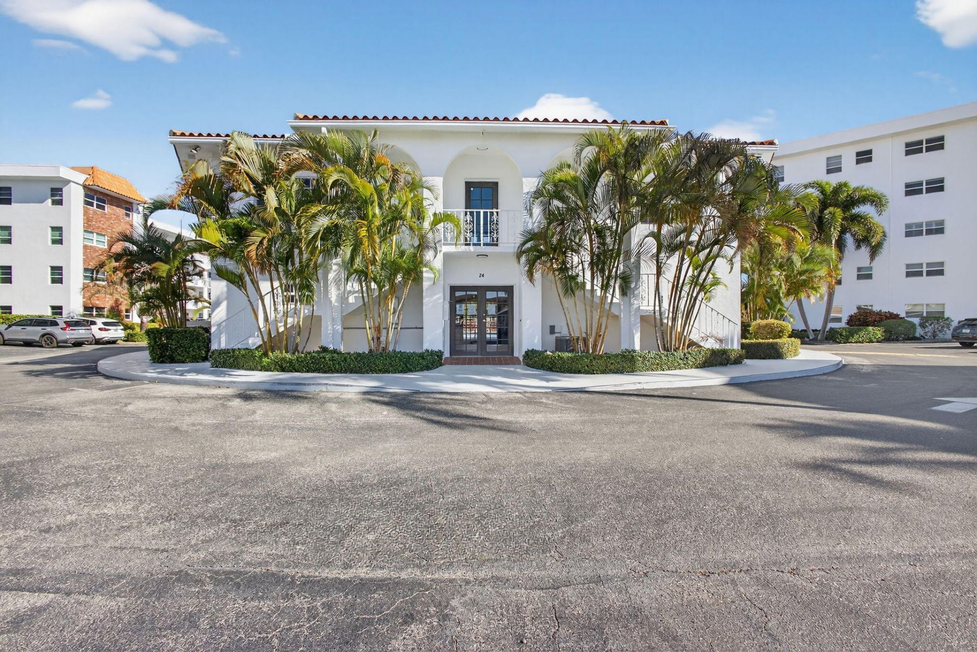 21 Yacht Club Drive, Unit 505, North Palm Beach, FL 33408 Photo