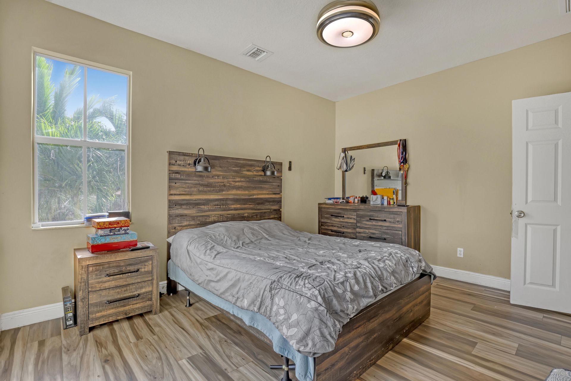 3389 Lago De Talavera, Lake Worth, FL 33467 Photo