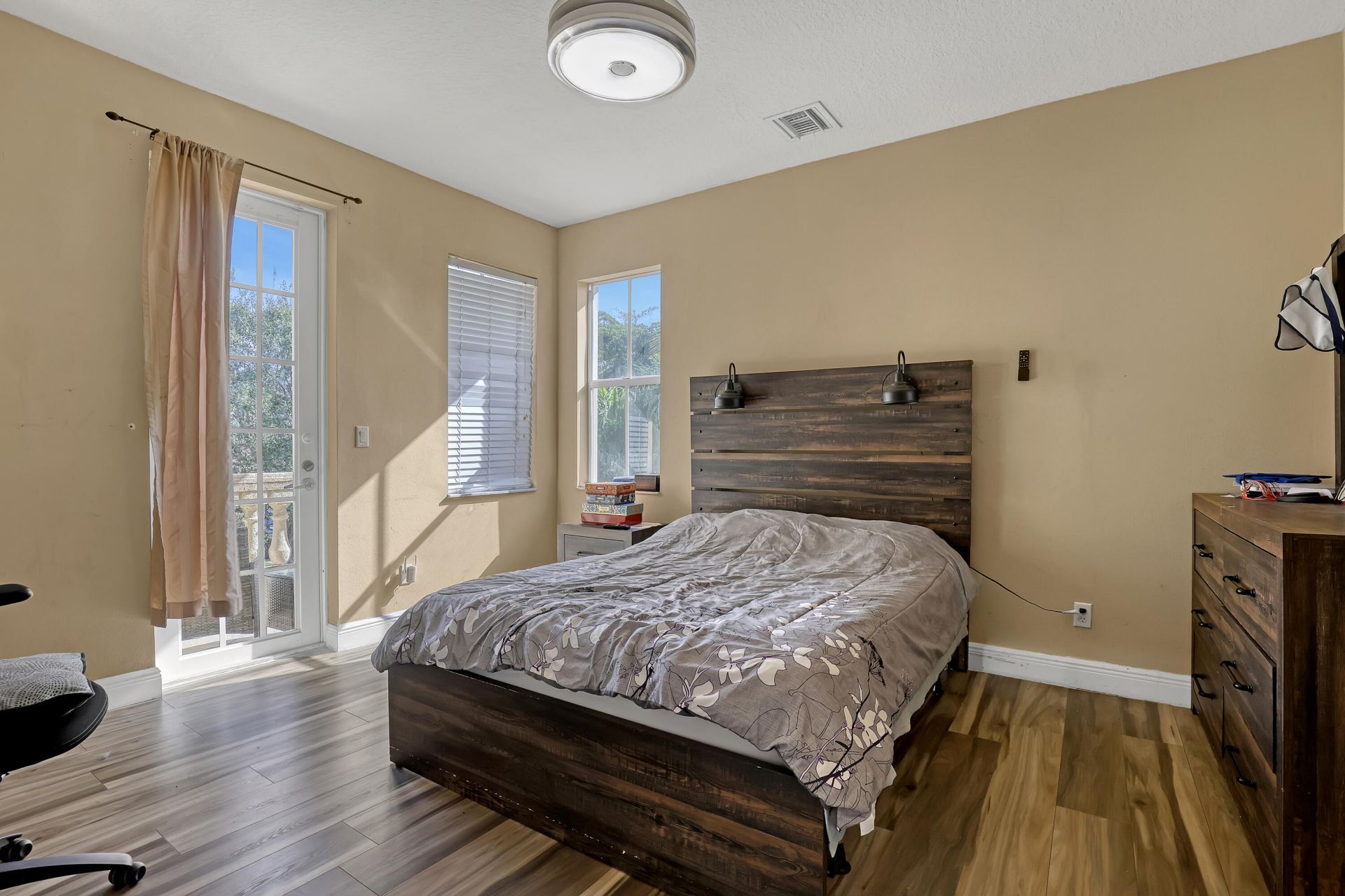 3389 Lago De Talavera, Lake Worth, FL 33467 Photo