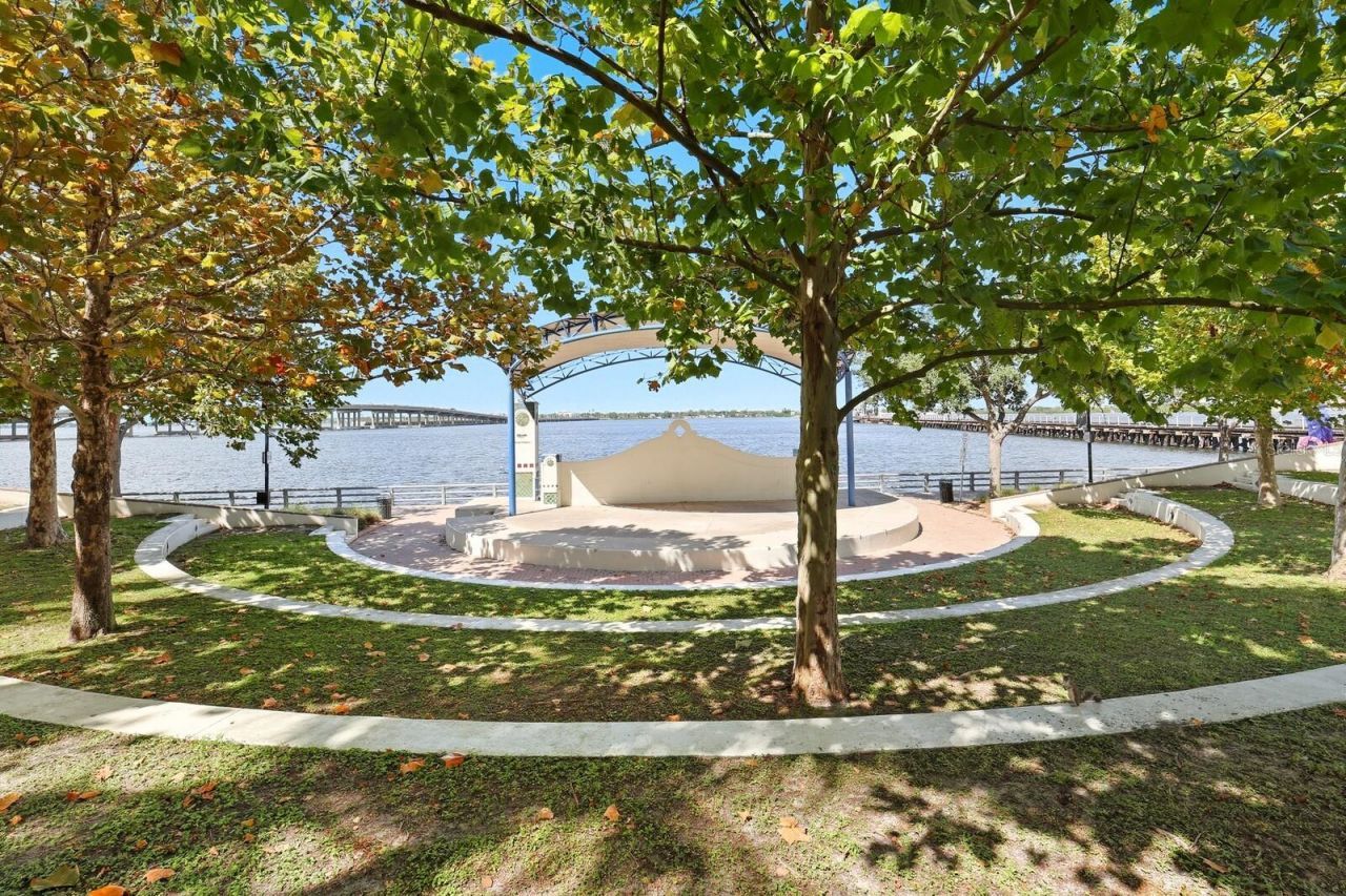 808 3rd Avenue W, Unit 111, Bradenton, FL 34205 Photo