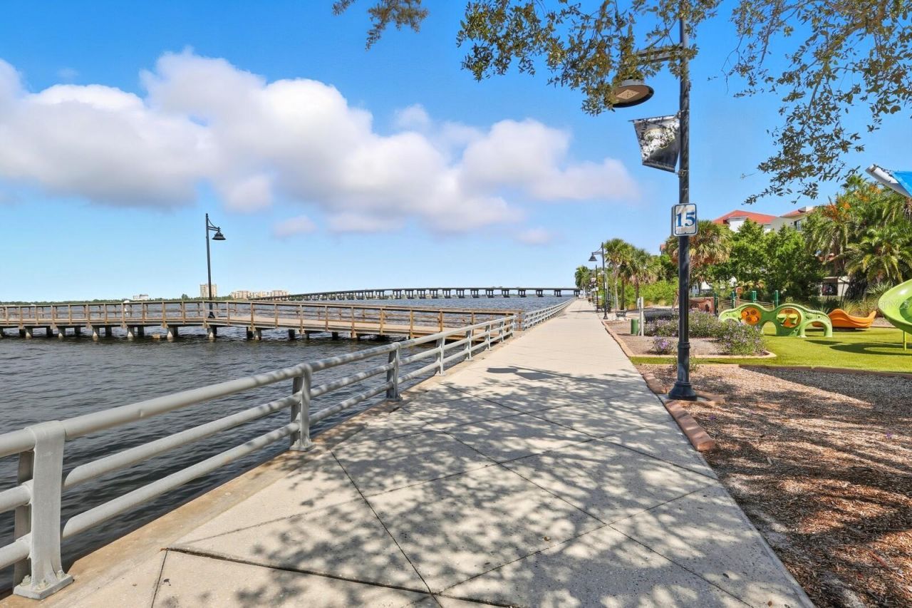 808 3rd Avenue W, Unit 111, Bradenton, FL 34205 Photo