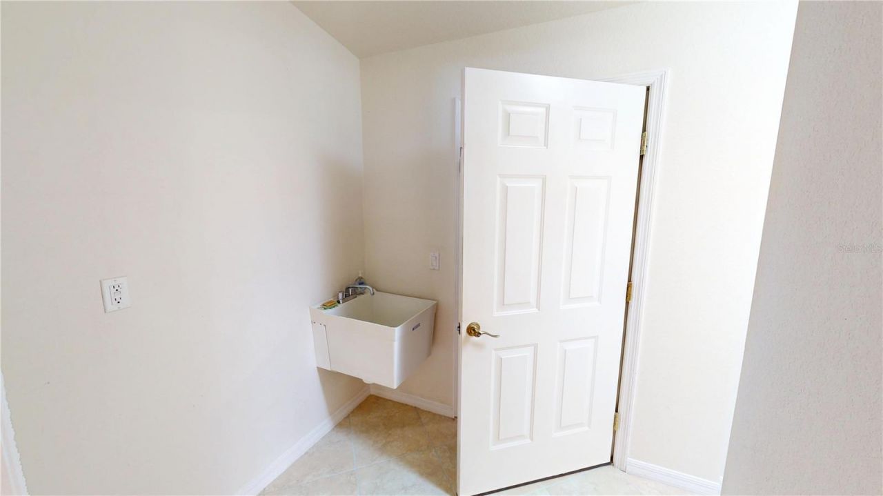 313 Monaco Drive, Unit 5, Punta Gorda, FL 33950 Photo