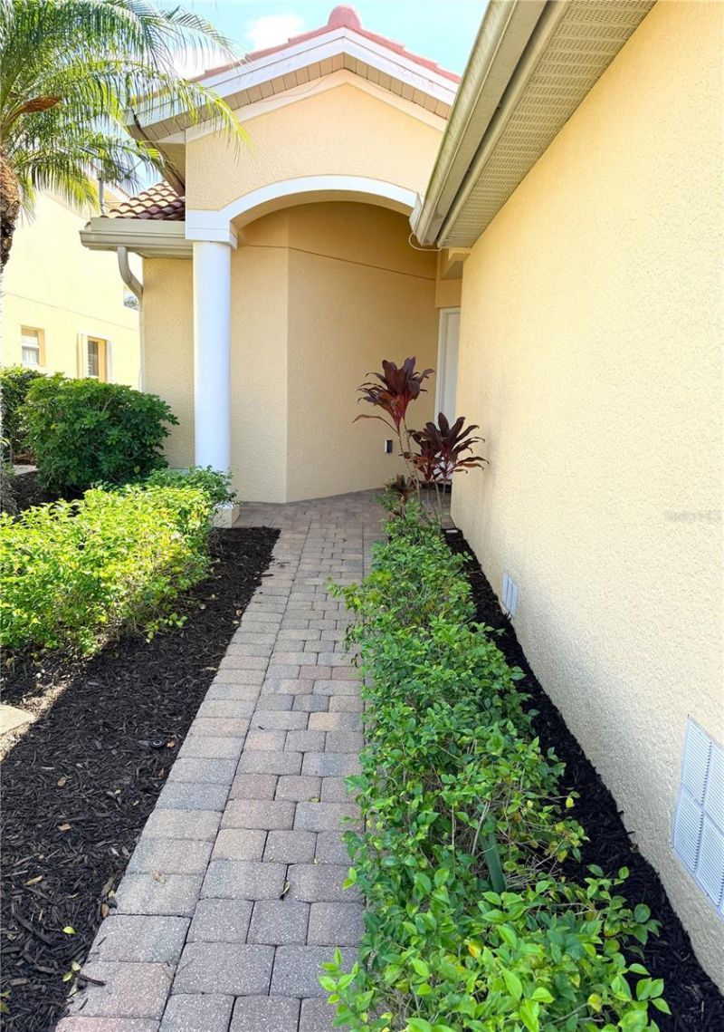 313 Monaco Drive, Unit 5, Punta Gorda, FL 33950 Photo