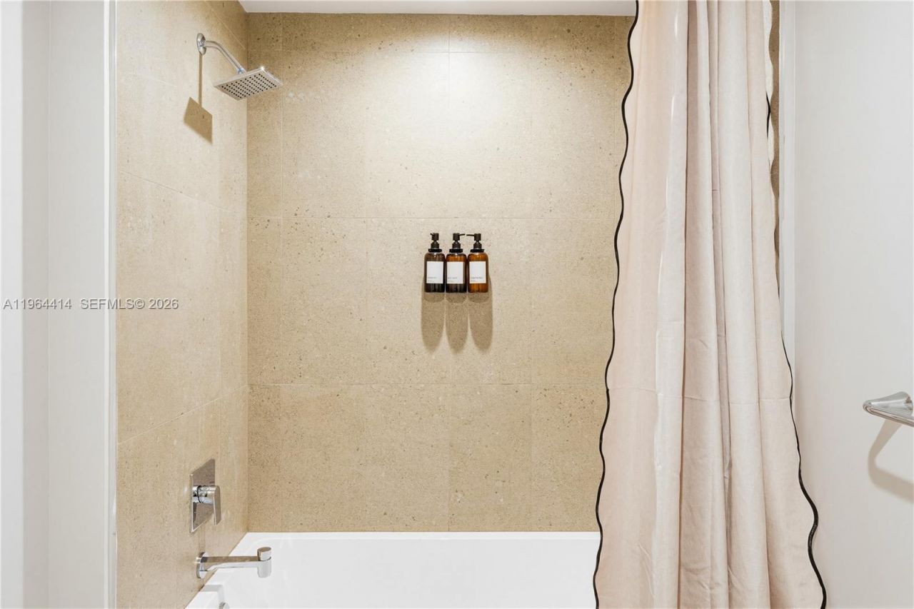 11 NE 6th, Unit 2901, Miami, FL 33132 Photo