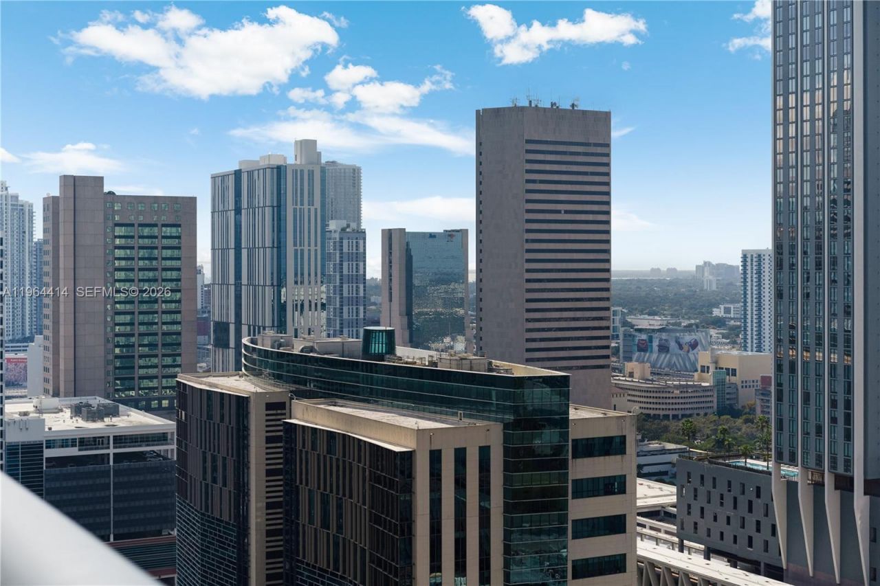 11 NE 6th, Unit 2901, Miami, FL 33132 Photo