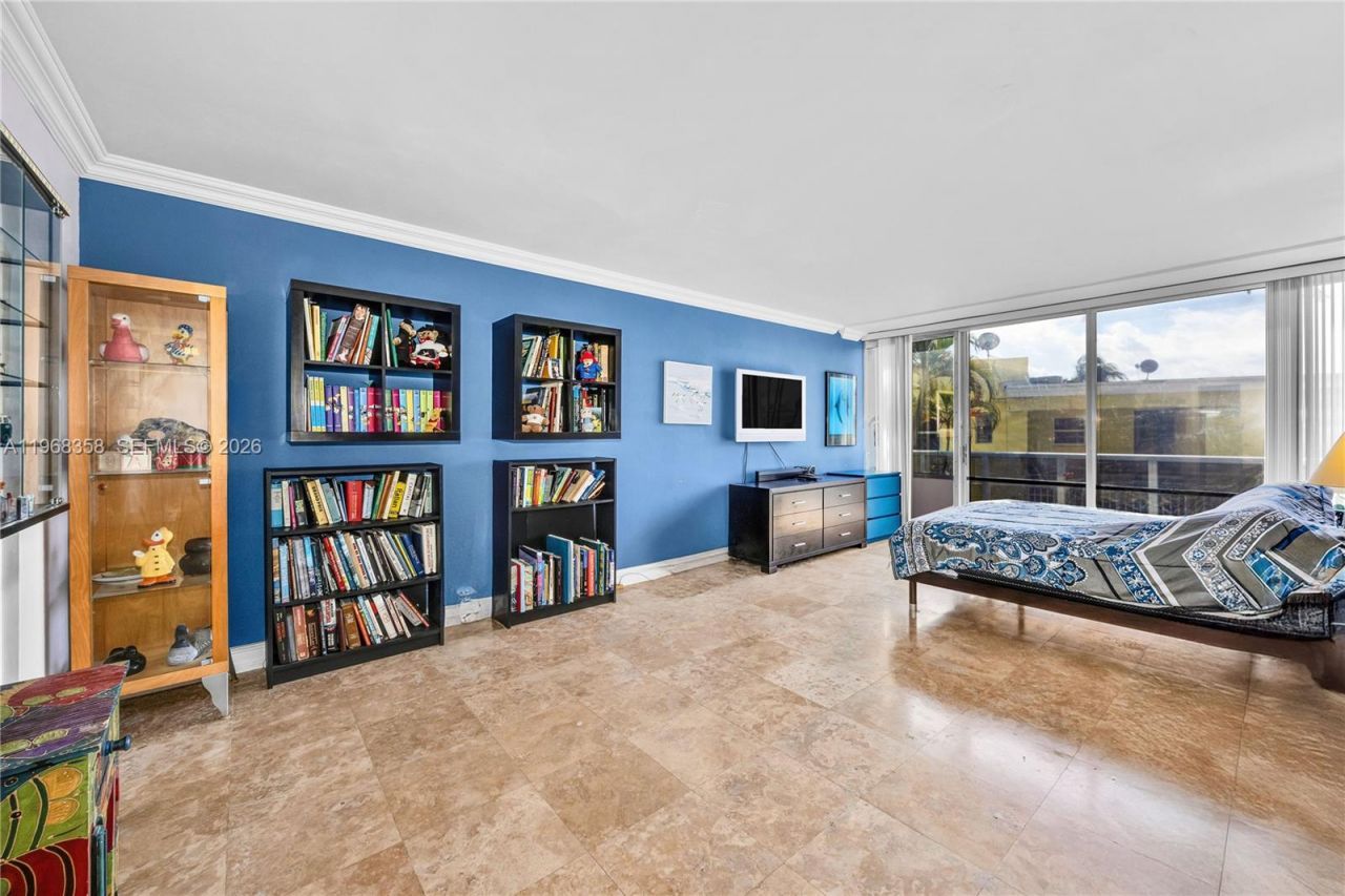900 Bay Dr, Unit 125, Miami Beach, FL 33141 Photo