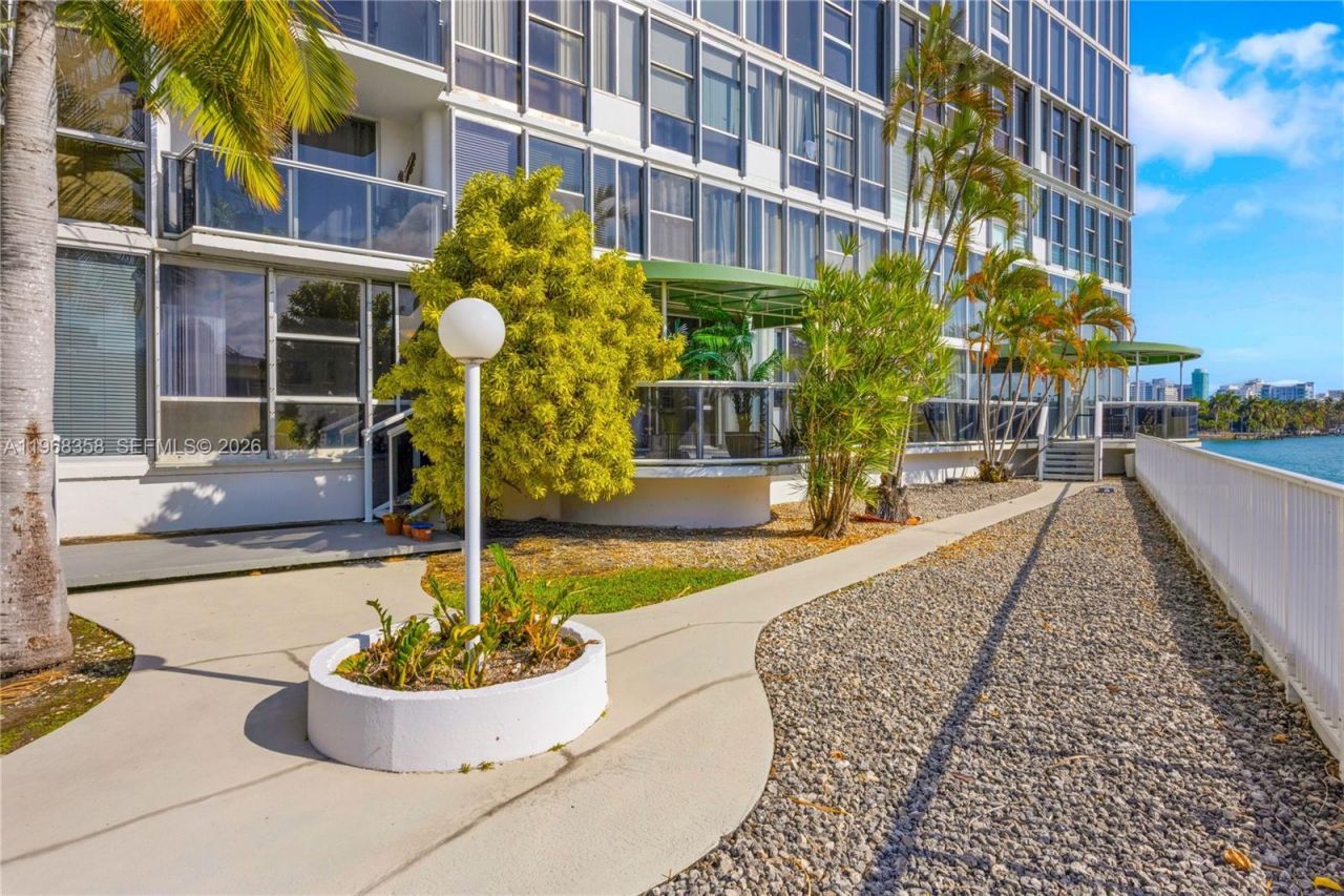 900 Bay Dr, Unit 125, Miami Beach, FL 33141 Photo