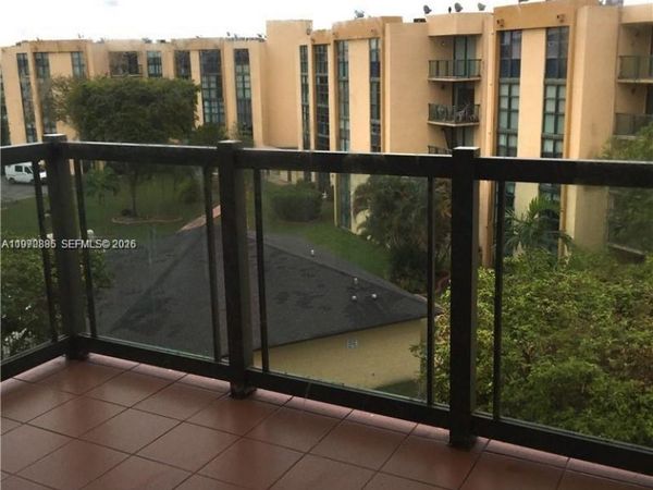 Unit 527-1, Miami, FL 33175