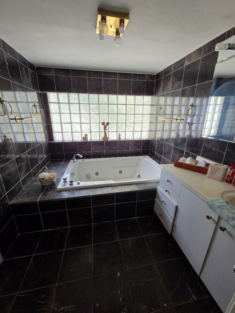 1341 E 8th Ave , Hialeah, FL 33010 Photo