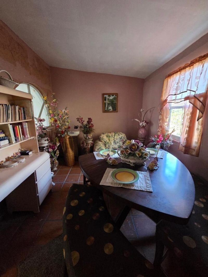 1341 E 8th Ave , Hialeah, FL 33010 Photo