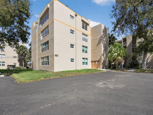 9420 Tangerine Pl , Unit 407, Davie, FL 33324