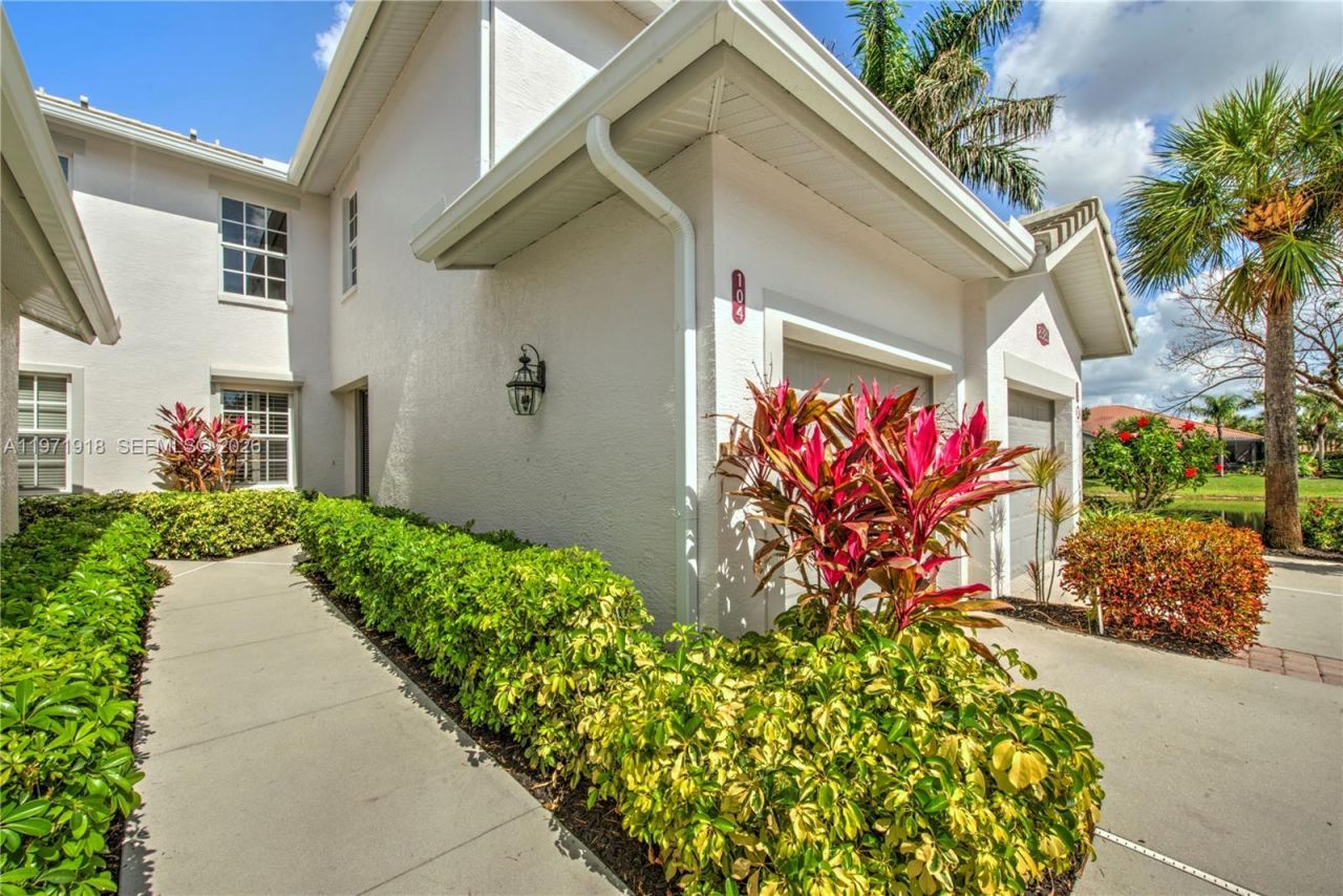 8385 Whisper Trace Ln Apt., Unit 104, Naples, FL 34114 Photo