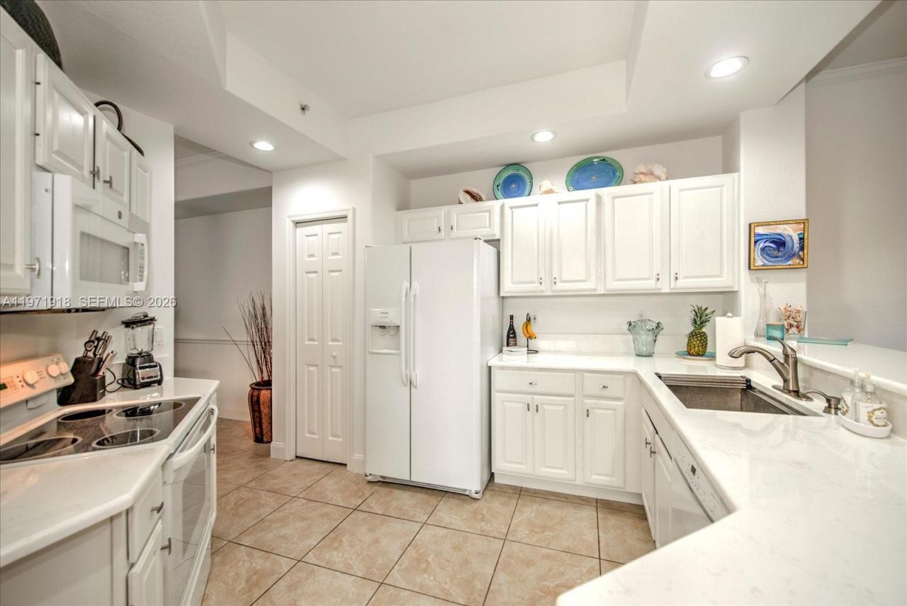 8385 Whisper Trace Ln Apt., Unit 104, Naples, FL 34114 Photo