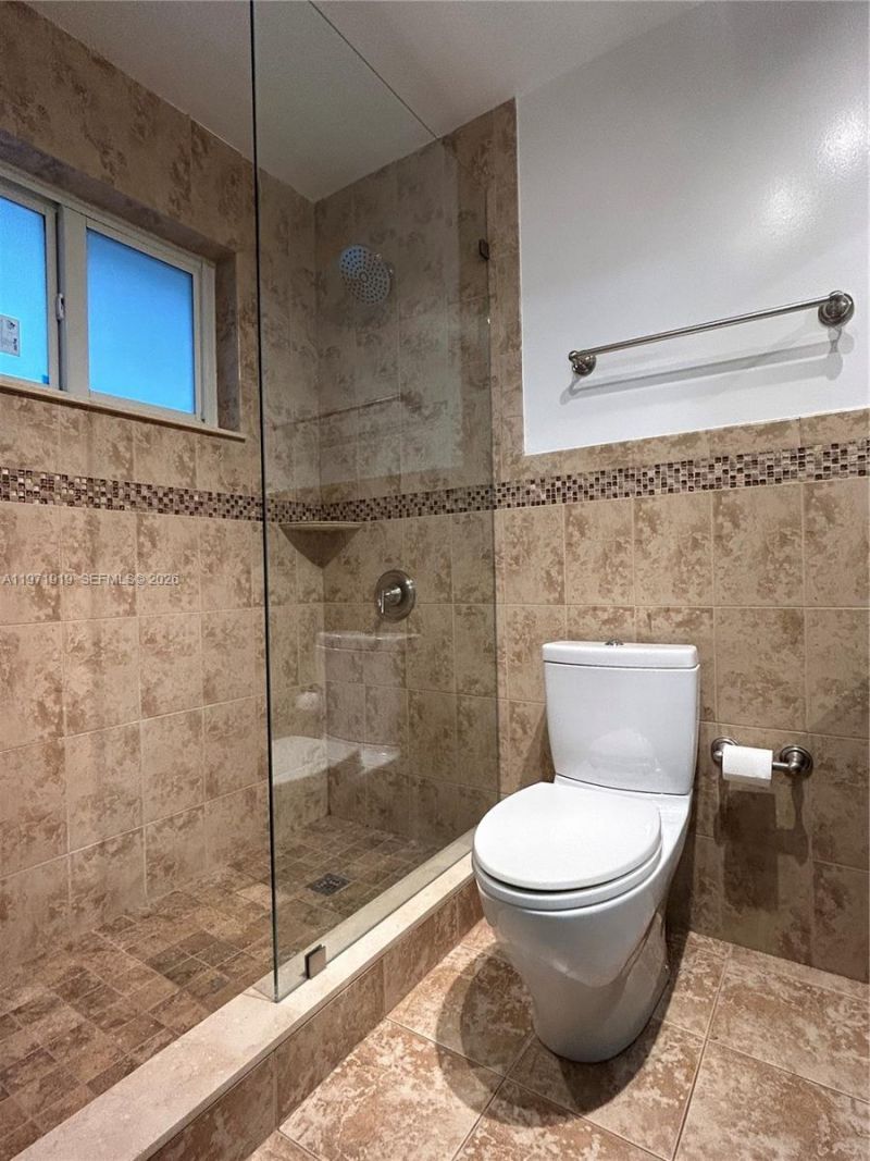 230 SW 30th Ave, Unit 230, Miami, FL 33135 Photo