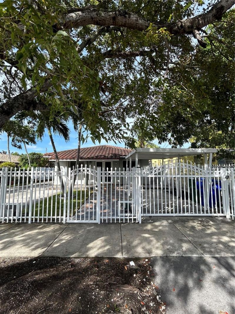 230 SW 30th Ave, Unit 230, Miami, FL 33135 Photo