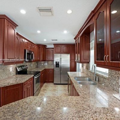 230 SW 30th Ave, Unit 230, Miami, FL 33135 Photo