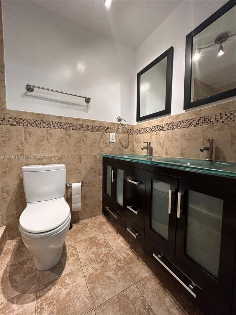 230 SW 30th Ave, Unit 230, Miami, FL 33135 Photo