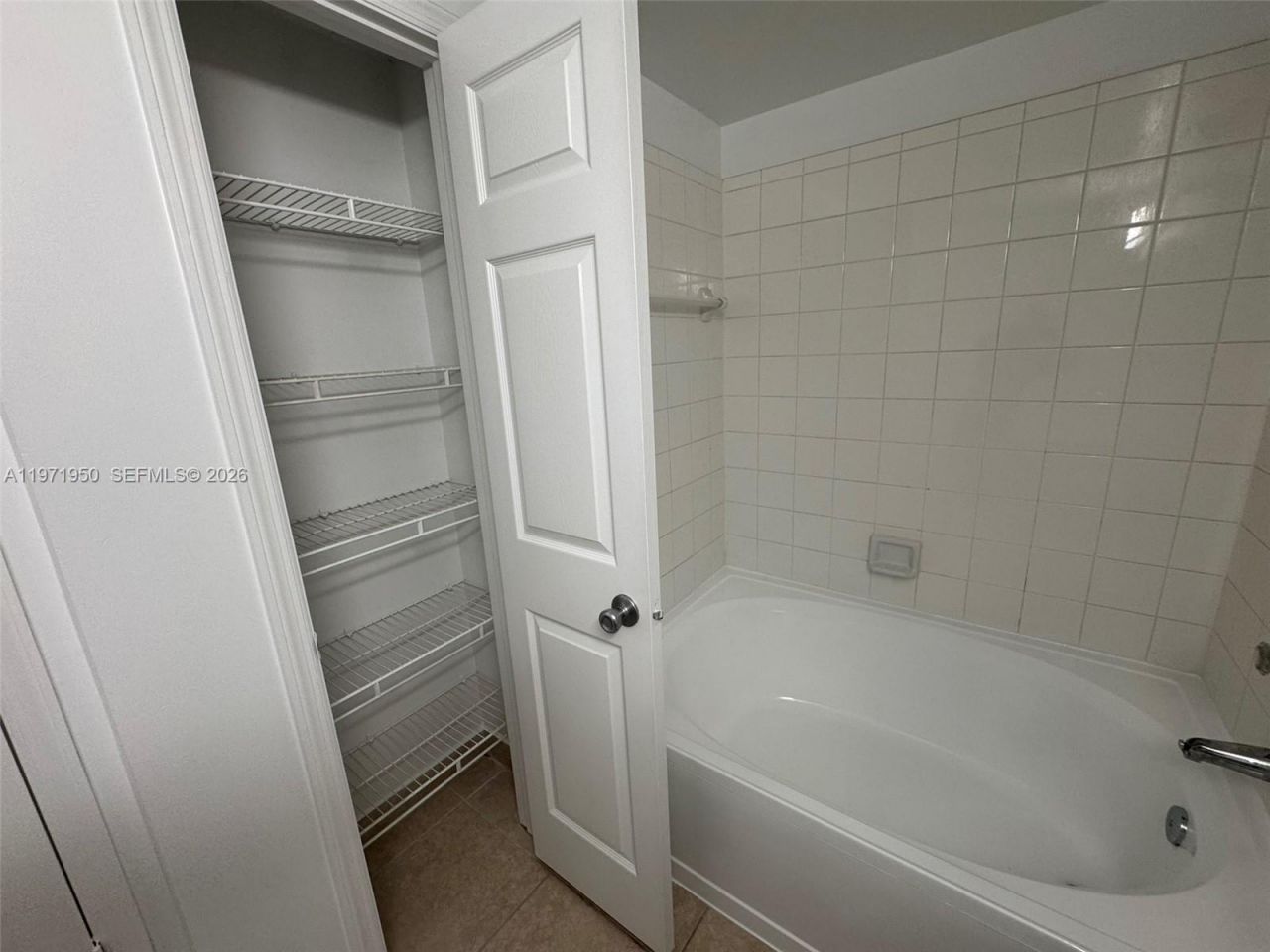 11701 SW 2nd St, Unit 5106, Pembroke Pines, FL 33025 Photo