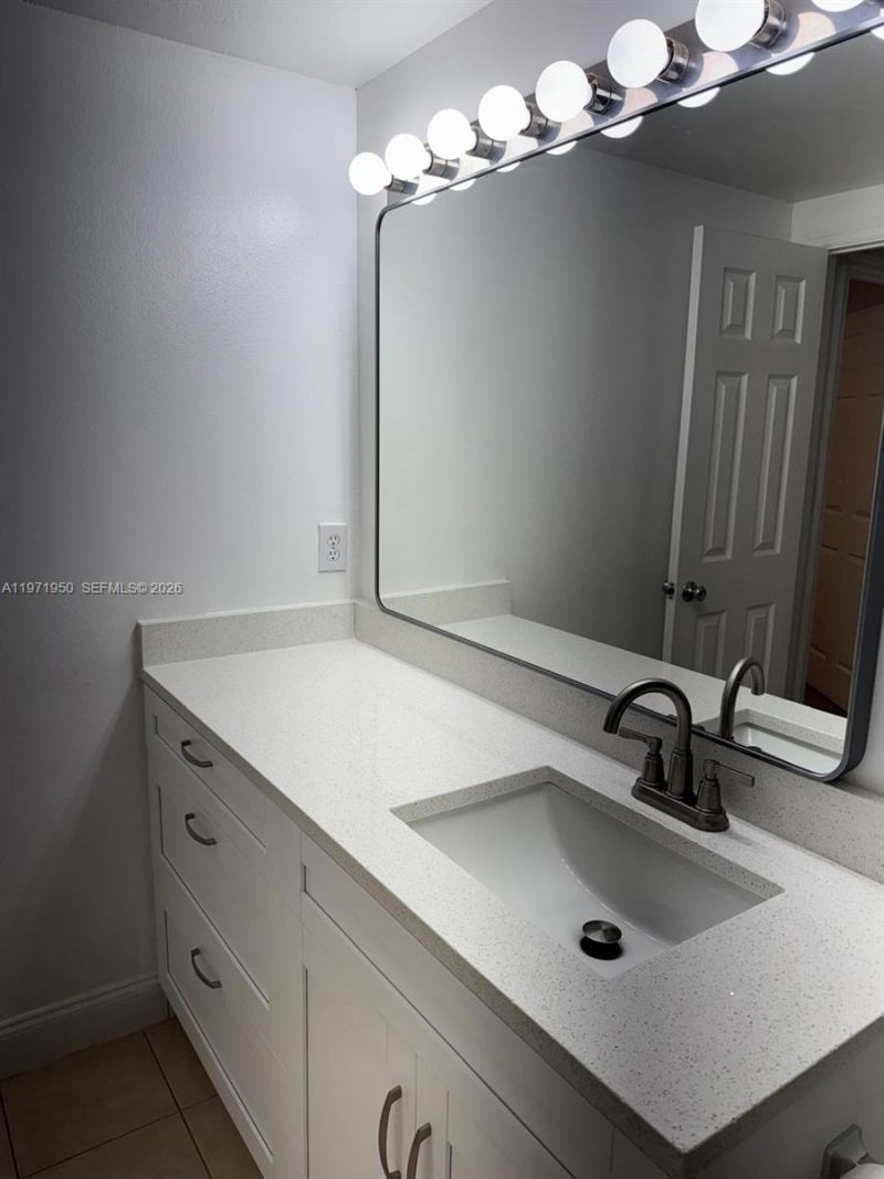 11701 SW 2nd St, Unit 5106, Pembroke Pines, FL 33025 Photo