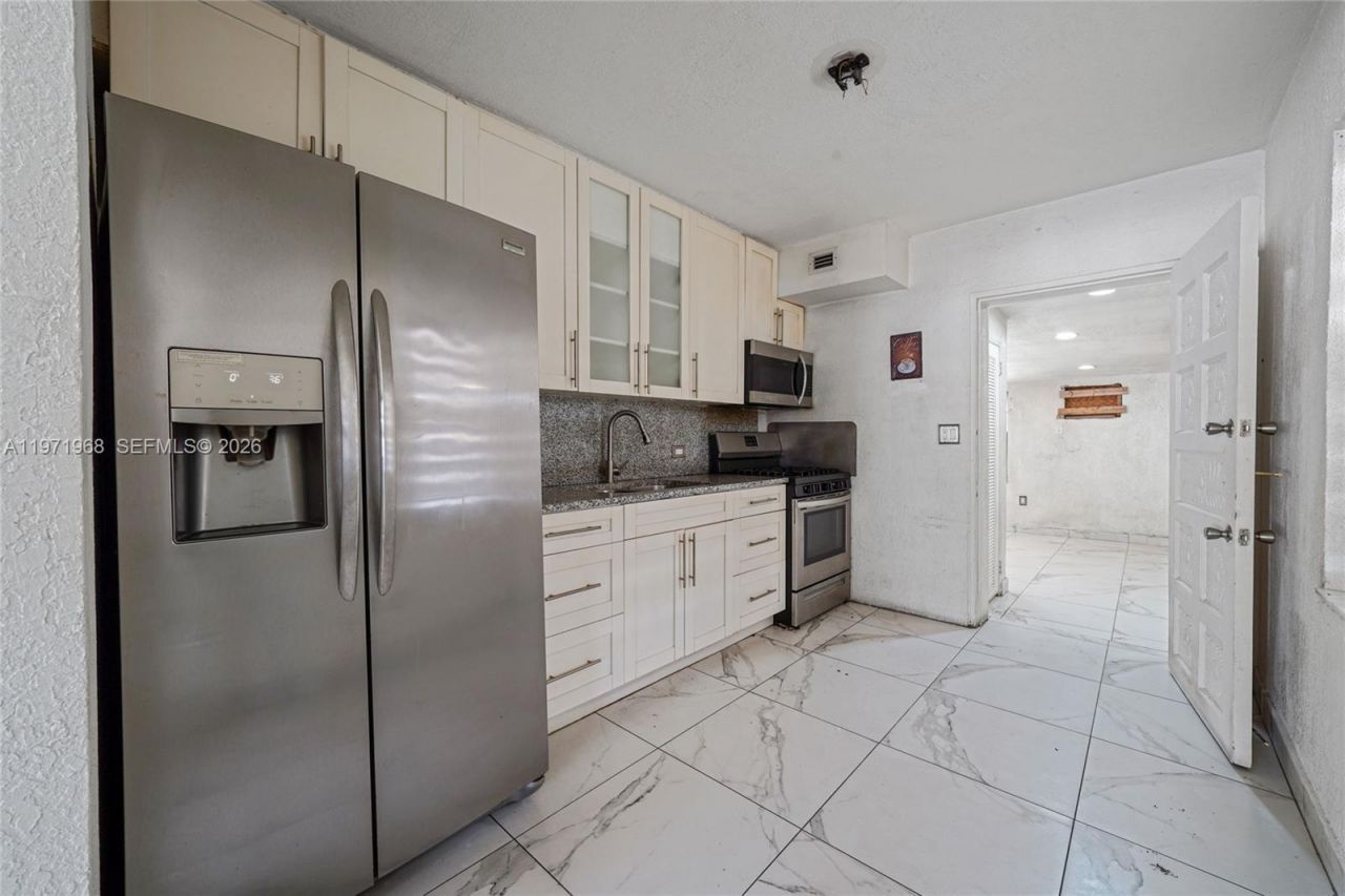 840 E 17th St , Hialeah, FL 33010 Photo