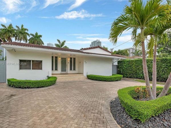 35 SW 20th Rd , Miami, FL 33129