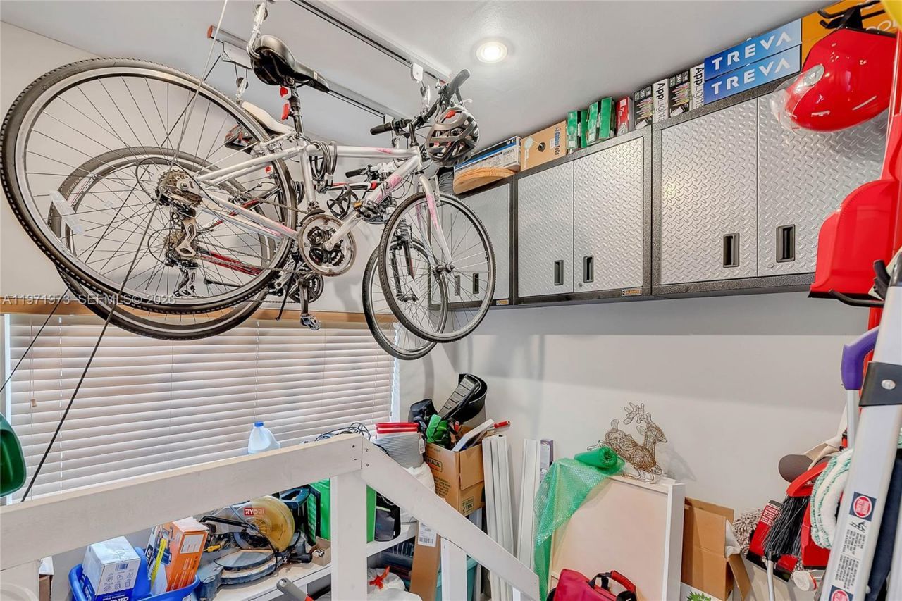 35 SW 20th Rd , Miami, FL 33129 Photo