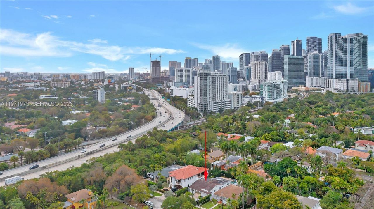 35 SW 20th Rd , Miami, FL 33129 Photo