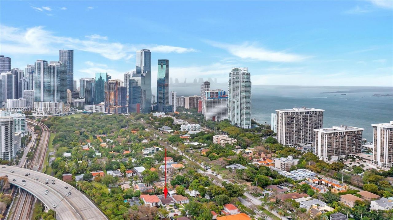 35 SW 20th Rd , Miami, FL 33129 Photo