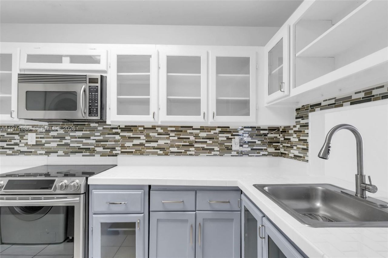 15348 SW 72nd St, Unit 23-12, Miami, FL 33193 Photo