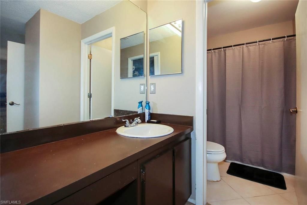 8121 S Woods Cir, Unit 5, Fort Myers, FL 33919 Photo