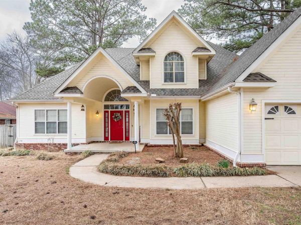 106 Foxrun Cove, Jacksonville, AR 72076