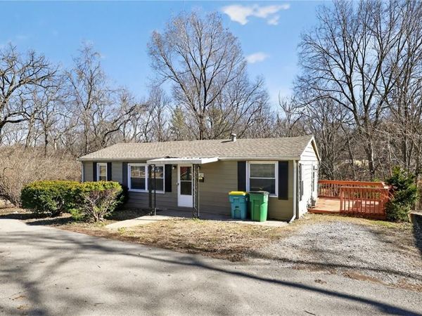 2209 S Hawthorne Avenue, Independence, MO 64052