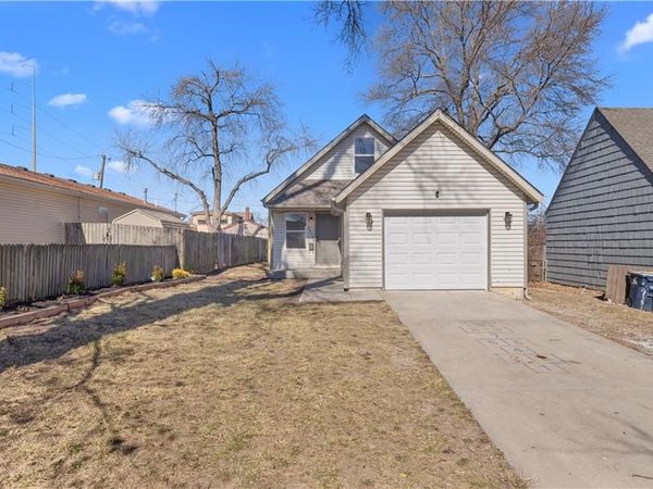 1116 E 77th Terrace, Kansas City, MO 64131