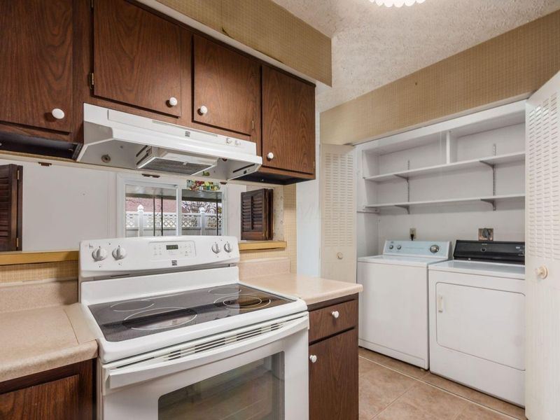 3079 Jersey Drive, Unit 75, Columbus, OH 43204 Photo 14