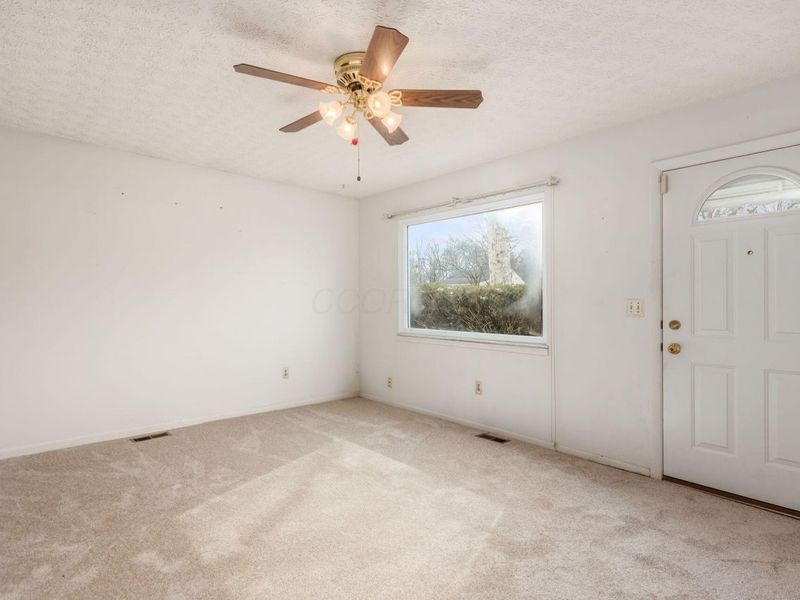 3079 Jersey Drive, Unit 75, Columbus, OH 43204 Photo 5