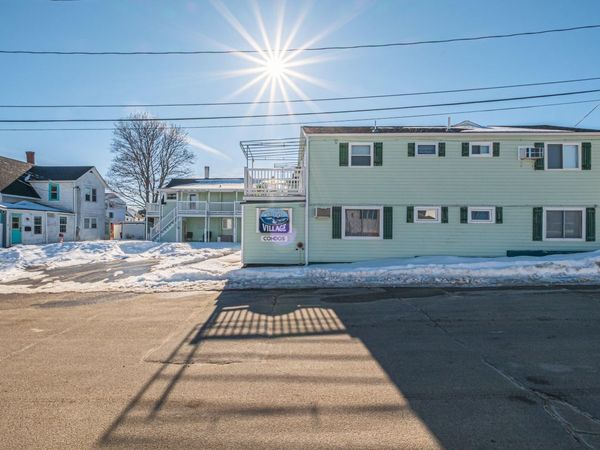 7 Bay Avenue, Unit 10, Old Orchard Beach, ME 04064