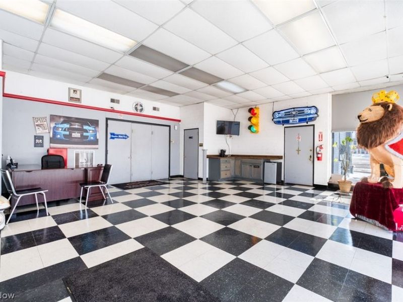 208 E Lincoln Way, Lisbon, OH 44432 Photo 6