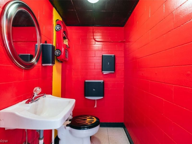 208 E Lincoln Way, Lisbon, OH 44432 Photo 9