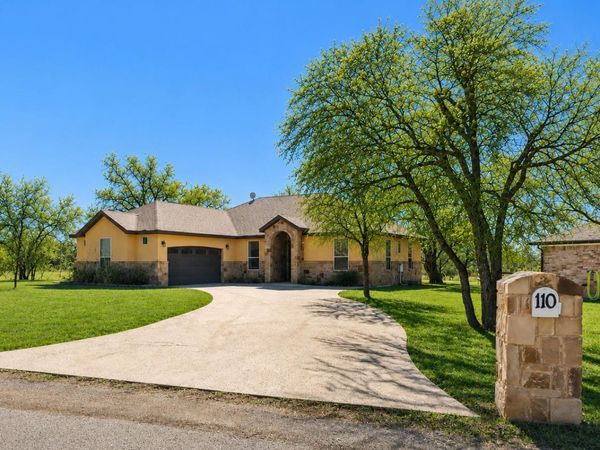 110 Chaumont ST, Kingsland, TX 78639