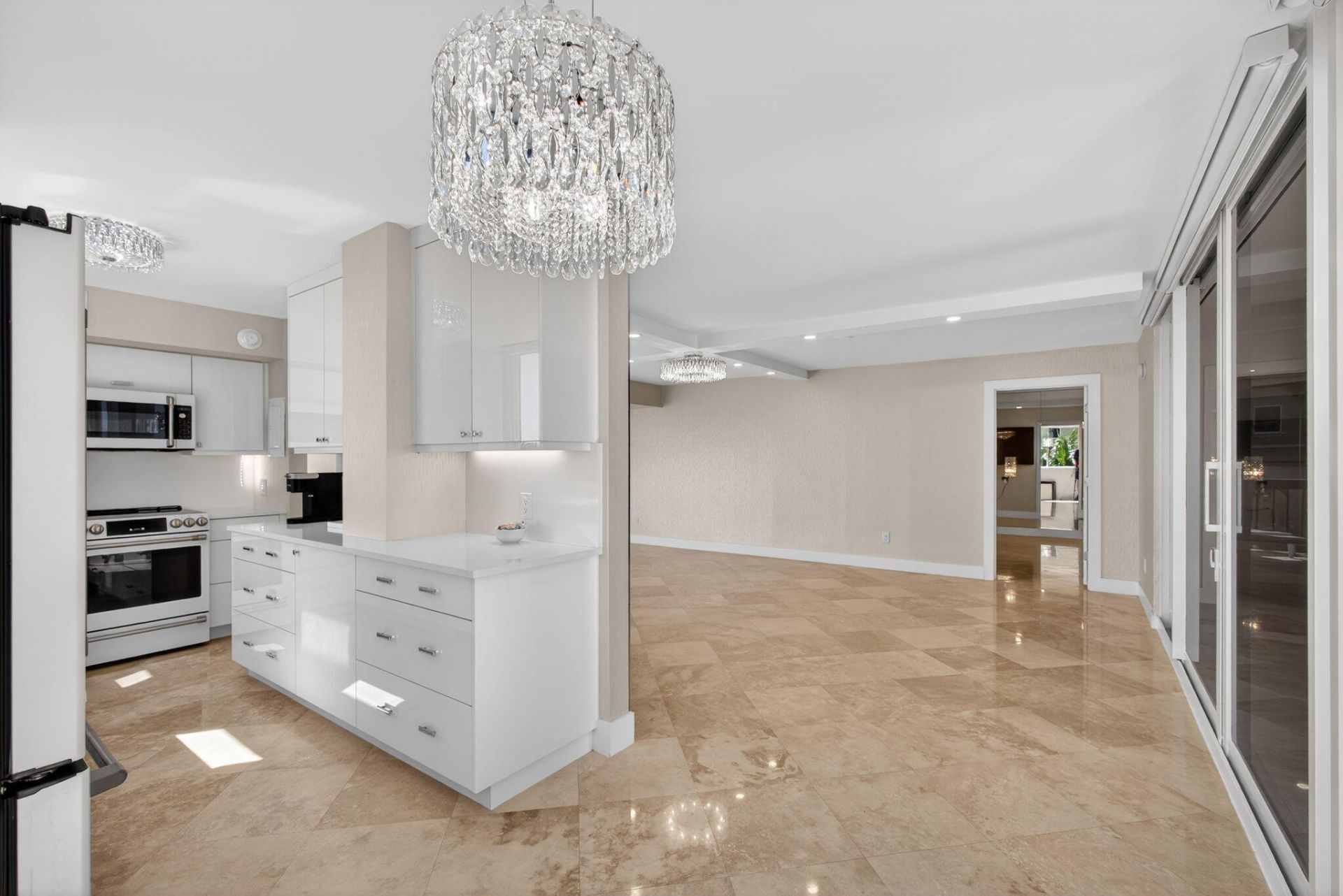 5380 N Ocean Drive, Unit 3b, Singer Island, FL 33404 Photo