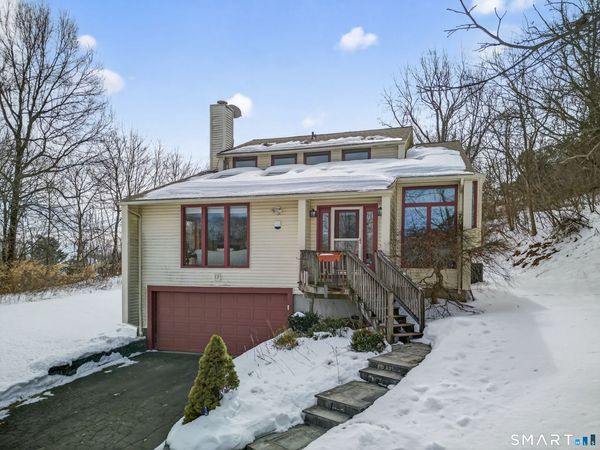 17 Esther, Middlefield, CT 06455